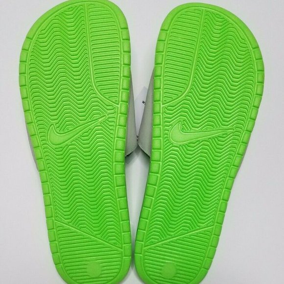 Nike Benassi N7 Athletic Slides